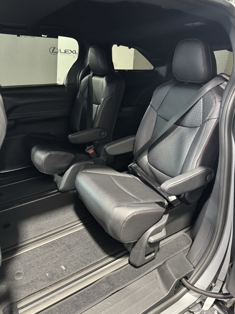 Thumbnail: 2026 Toyota Sienna - 29