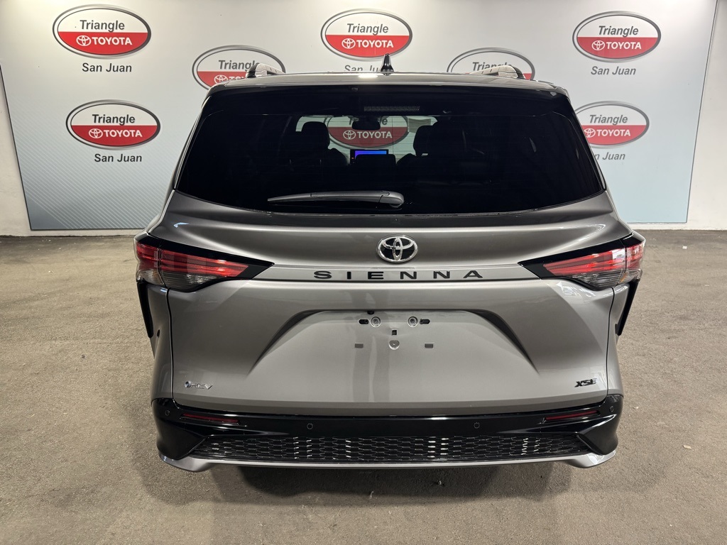 Thumbnail: 2026 Toyota Sienna - 5