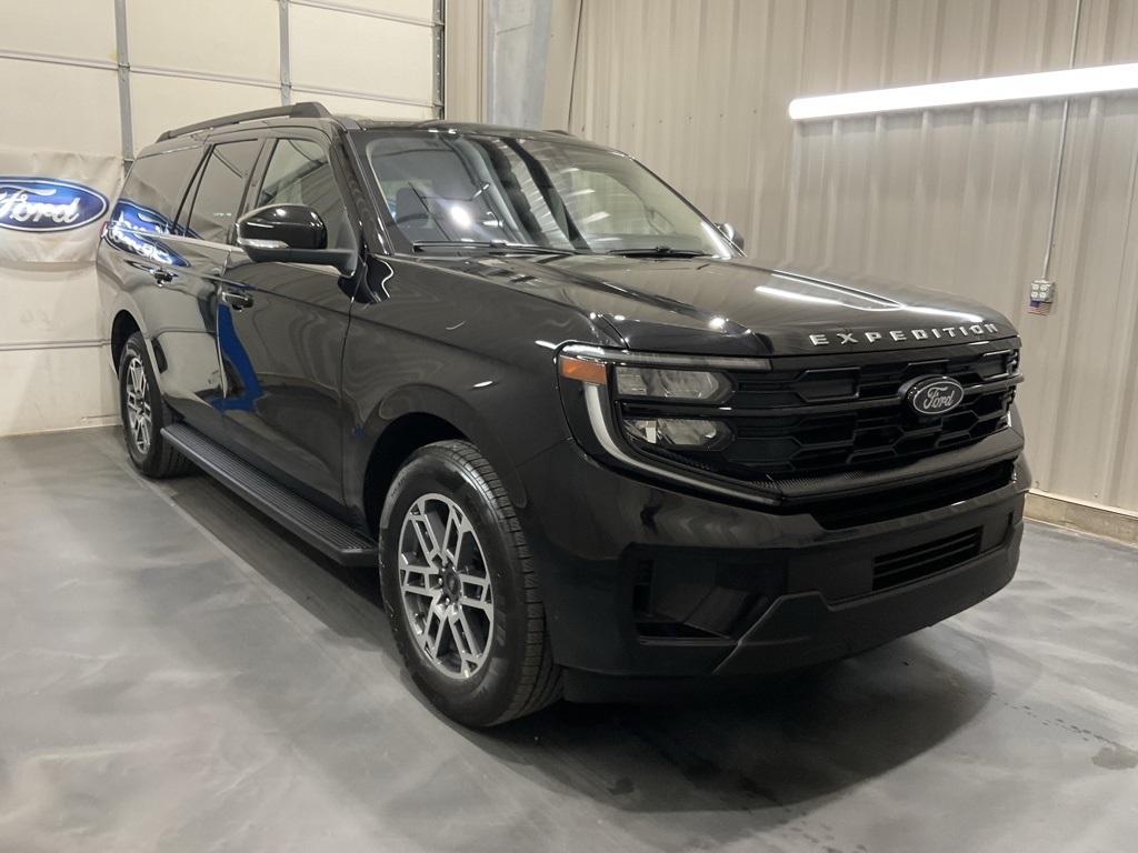 2025 Ford Expedition MAX Active RWD