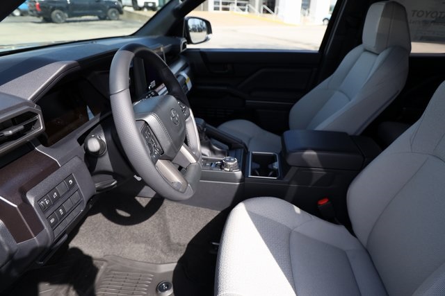 2025 Toyota 4Runner SR5 - 9