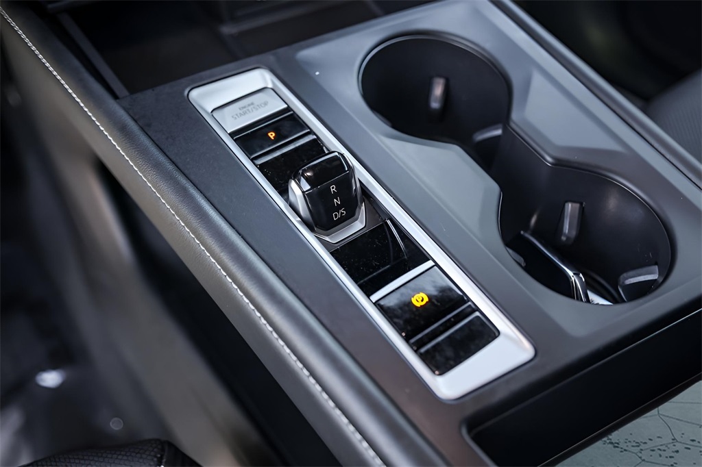 Used Car 2024 Volkswagen Atlas Cross Sport  2.0t Se For Sale Under $30,000 In Austin, Texas