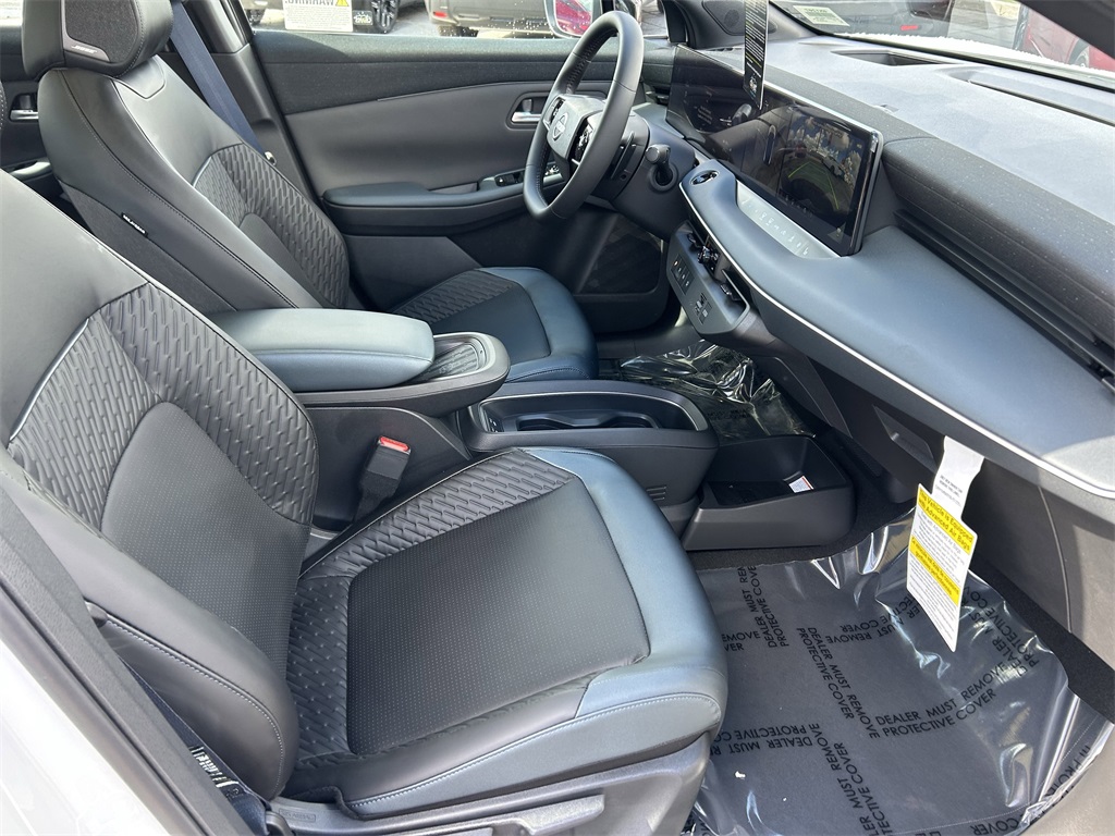 New White Pearl 2026 Nissan Leaf PLATINUM+ for Sale in Tustin, CA