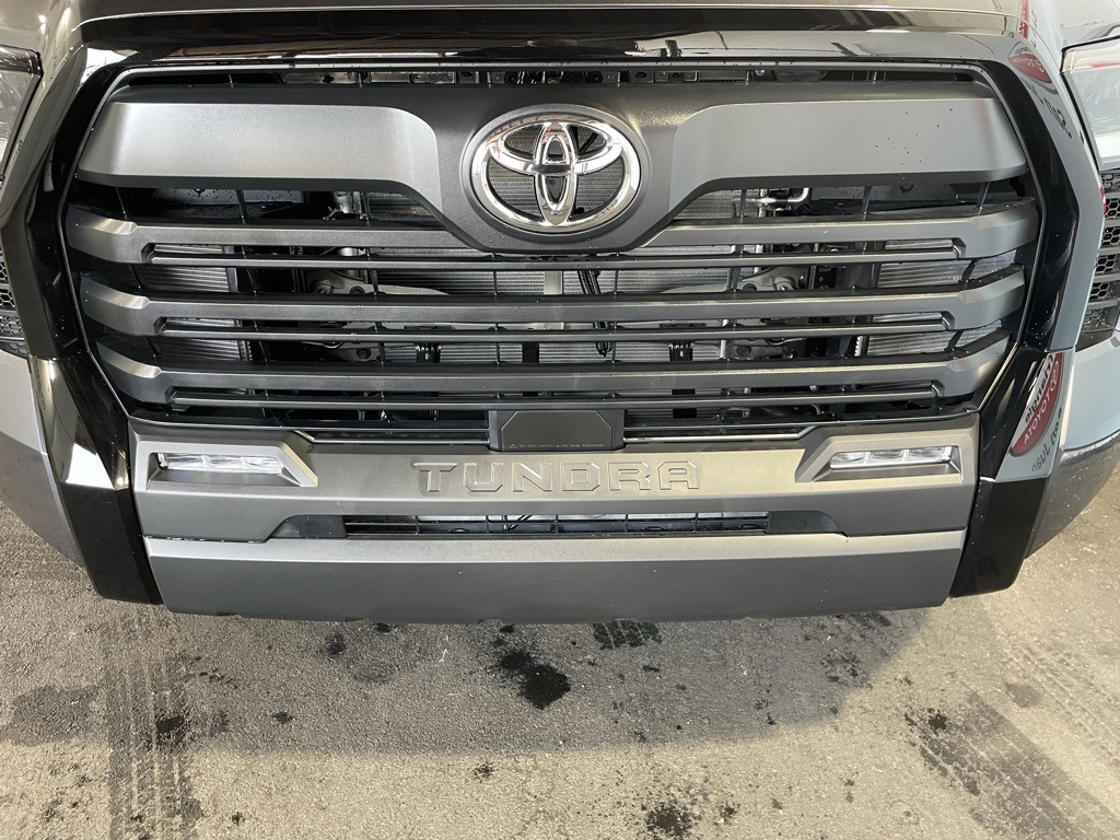Thumbnail: 2025 Toyota Tundra - 10
