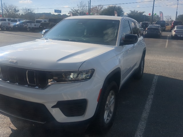 2024 Jeep Grand Cherokee Laredo RWD