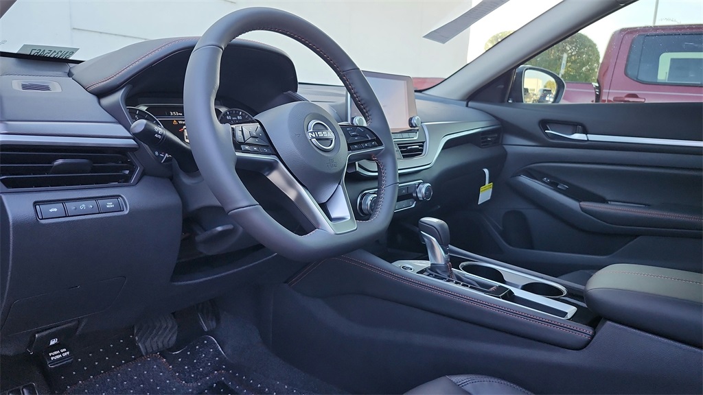 2025 Nissan Altima