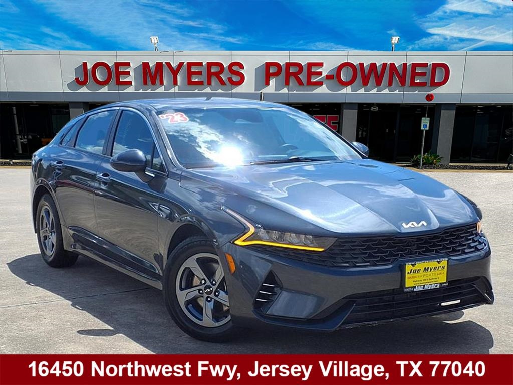 2023 Kia K5 LXS - 0