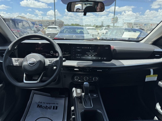 2025 Nissan Kicks SV photo 3