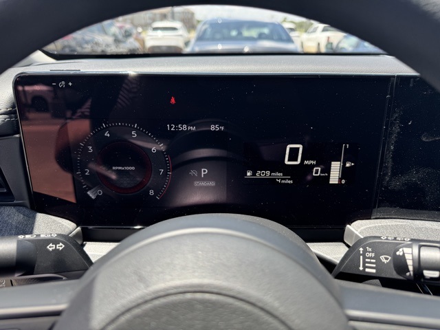 2025 Nissan Kicks SV photo 4