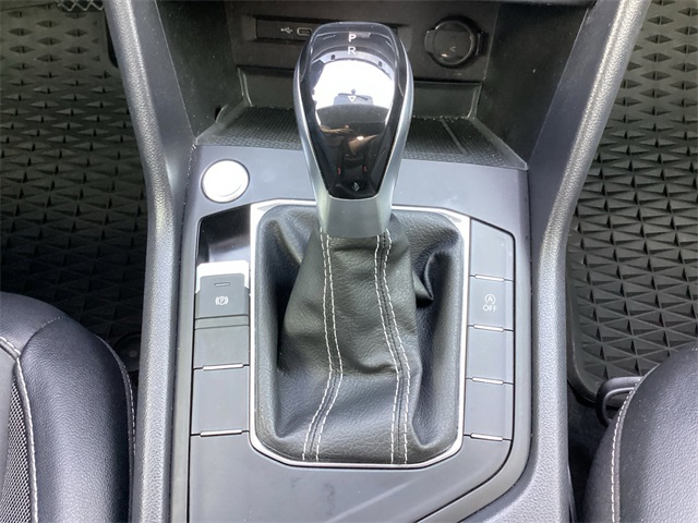 Used Car 2022 Volkswagen Taos  1.5t Se For Sale Under $20,000 In San Antonio, Texas