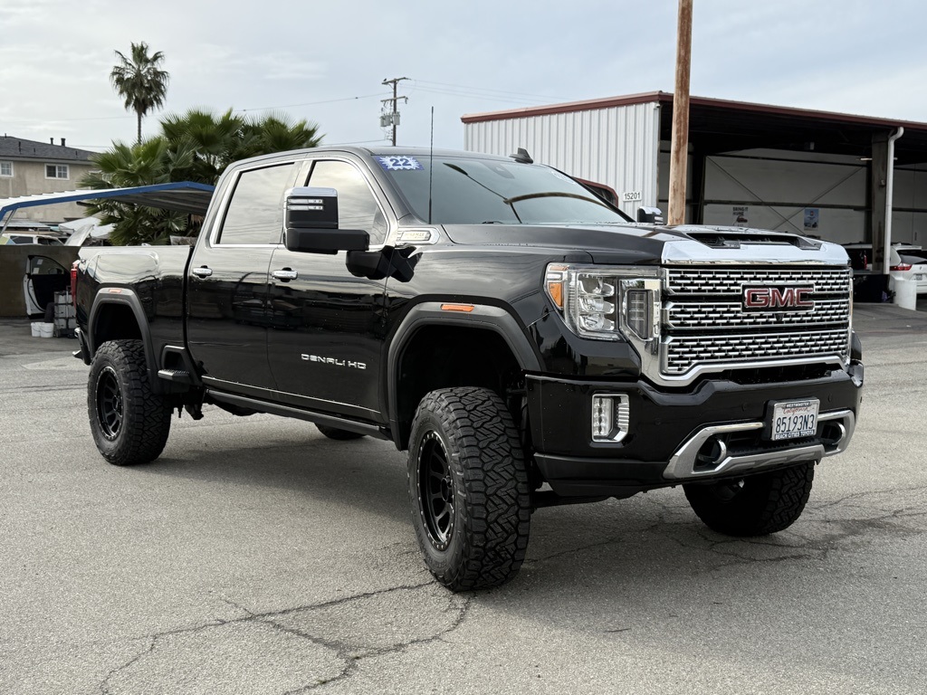 2022 GMC Sierra 2500HD Denali Crew Cab 4WD