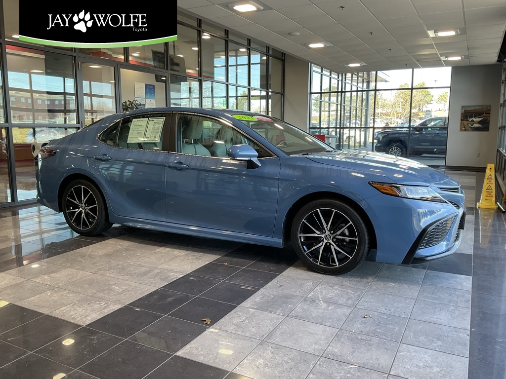 2023 Toyota Camry SE FWD