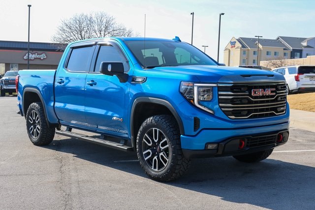 2022 GMC Sierra 1500 AT4 Crew Cab 4WD
