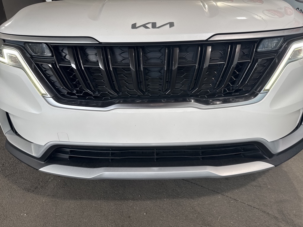 Thumbnail: 2022 Kia Carnival - 11