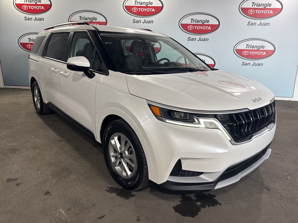 Thumbnail: 2022 Kia Carnival - 3