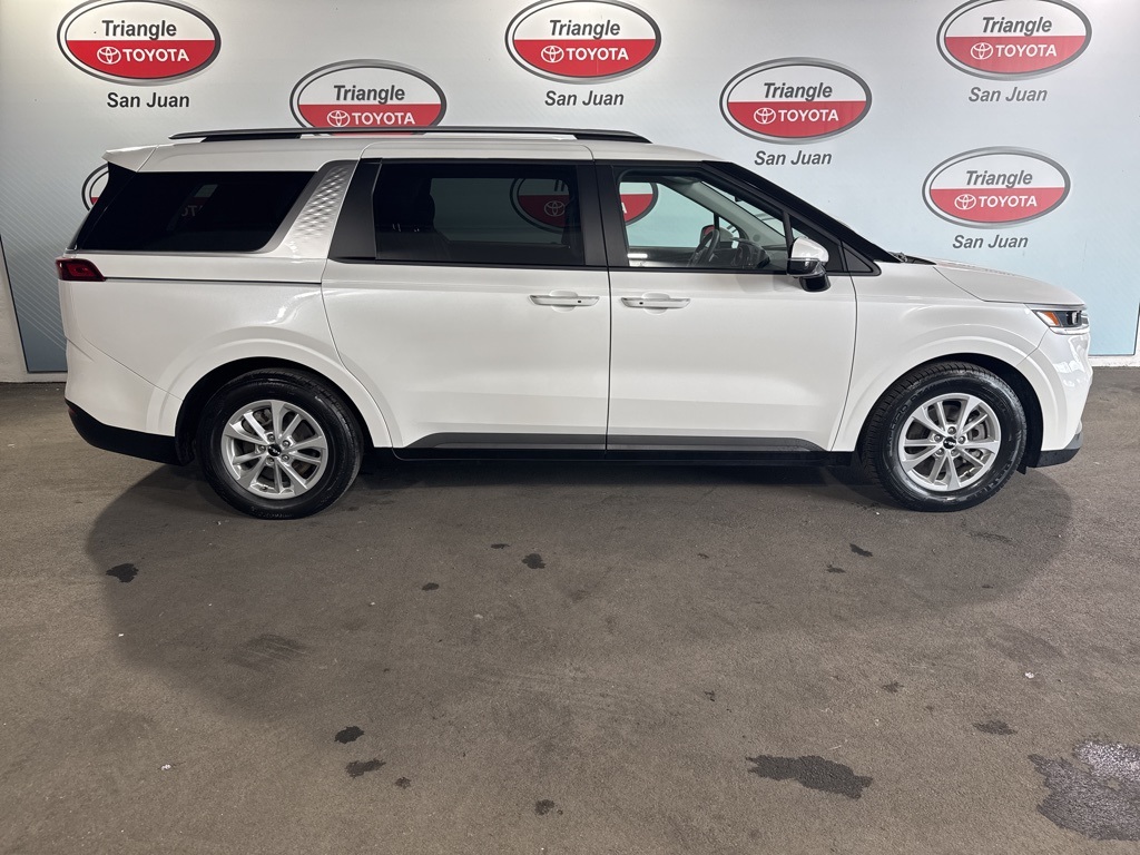 Thumbnail: 2022 Kia Carnival - 6