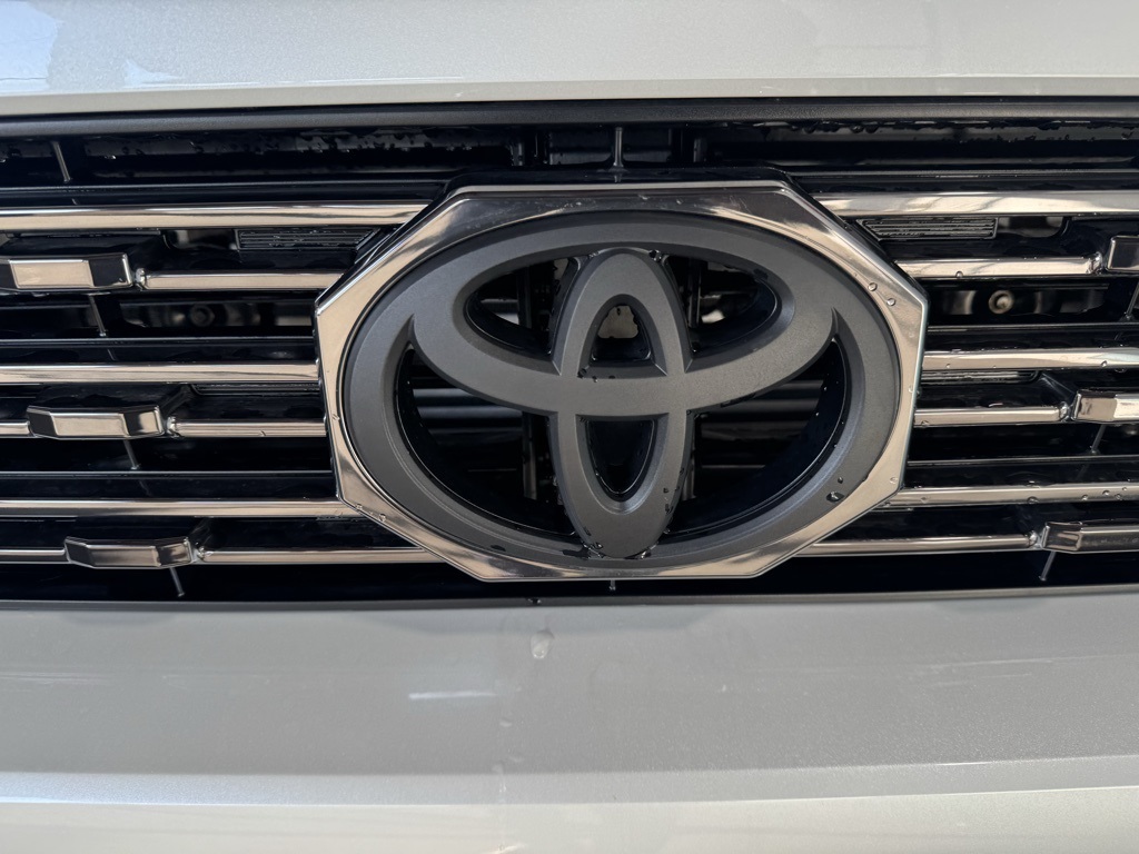 Thumbnail: 2025 Toyota 4Runner - 15