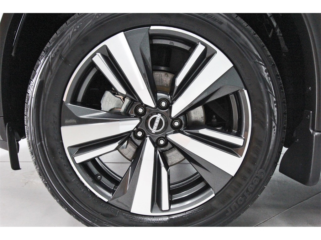 2023 Nissan Rogue SL Silver at Wharton Ford