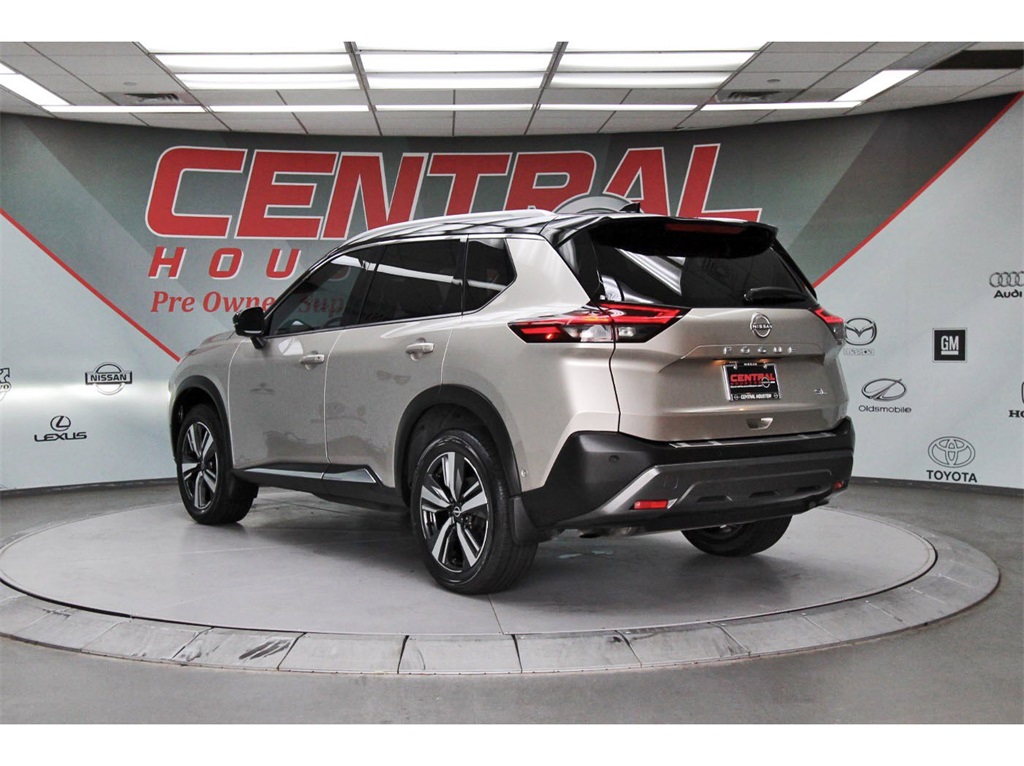 2023 Nissan Rogue SL Silver at Wharton Ford