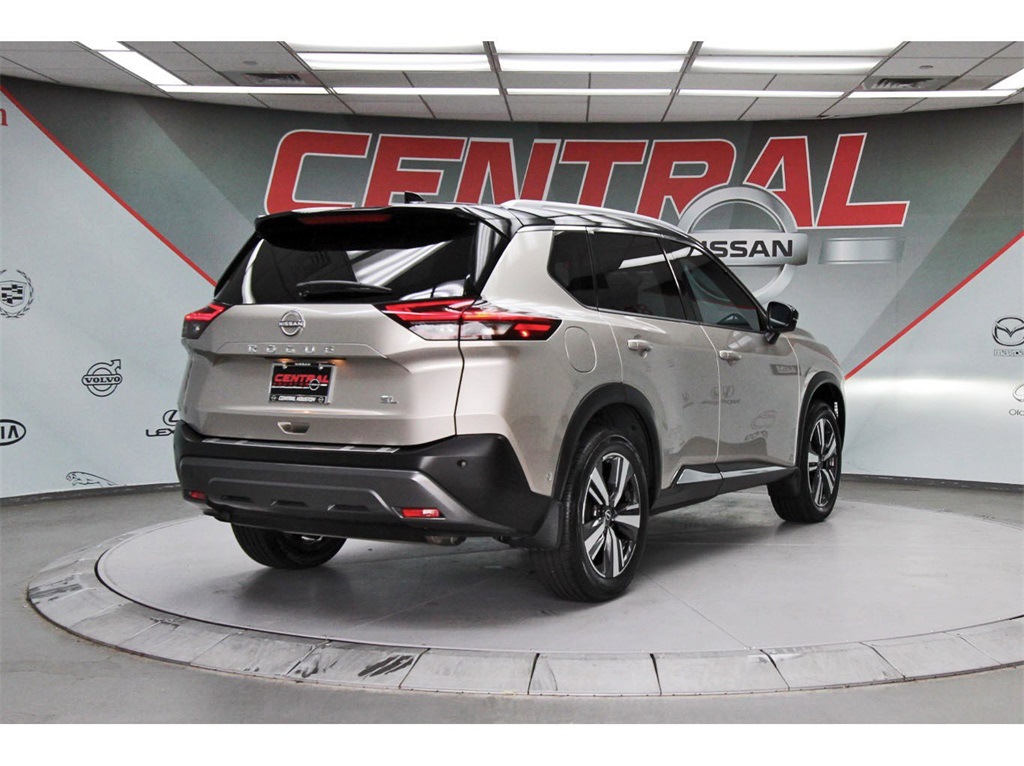 2023 Nissan Rogue SL Silver at Wharton Ford