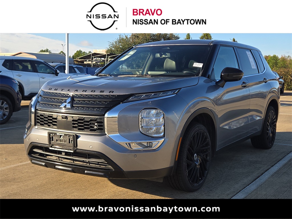 2023 Mitsubishi Outlander SEL Gray at Bayshore Chrysler Jeep Dodge Ram