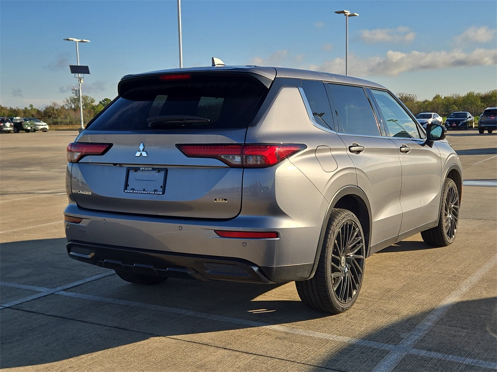 2023 Mitsubishi Outlander SEL Gray at Bayshore Chrysler Jeep Dodge Ram