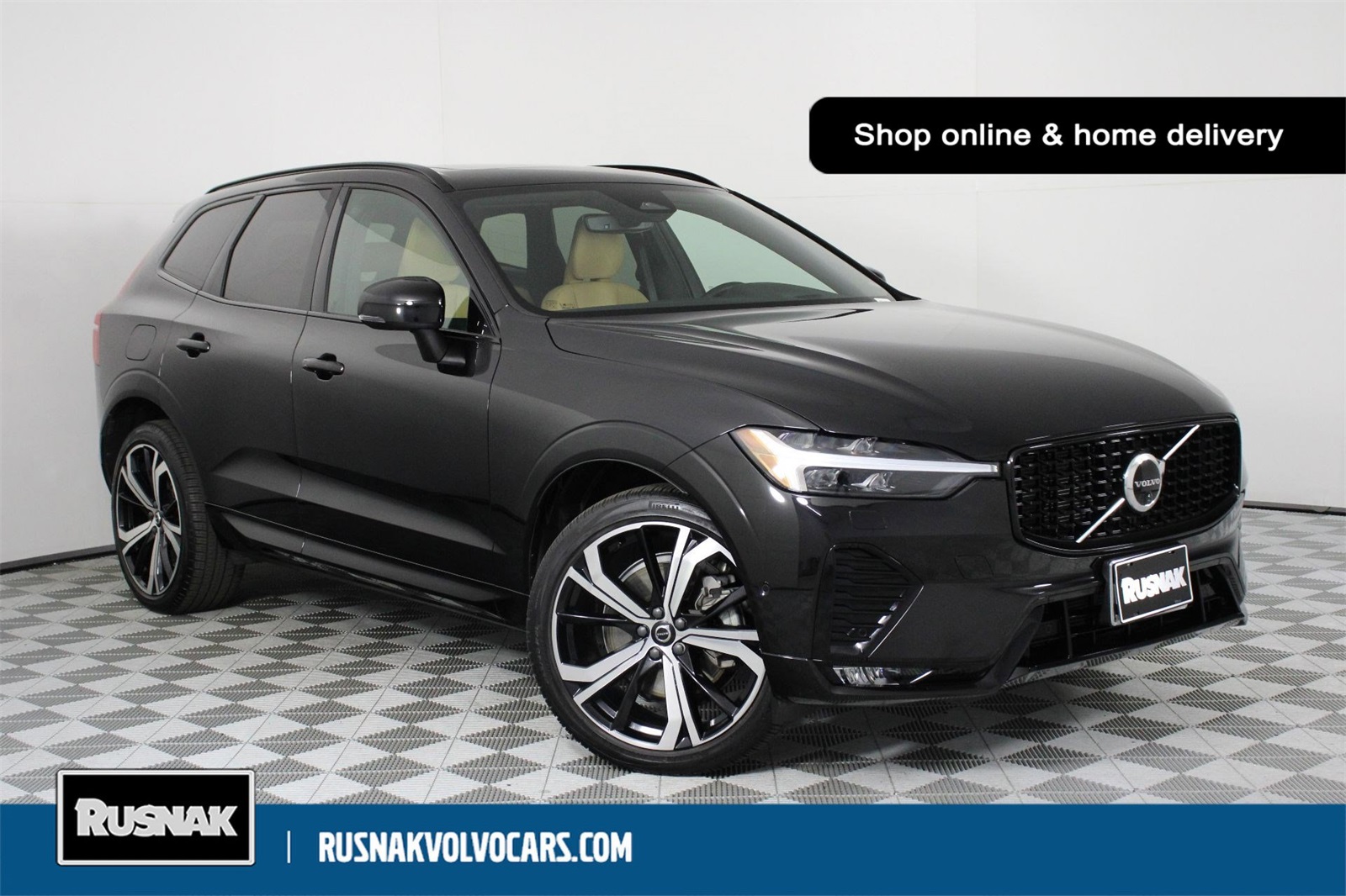 2023 Volvo XC60 B6 Ultimate Dark Theme AWD