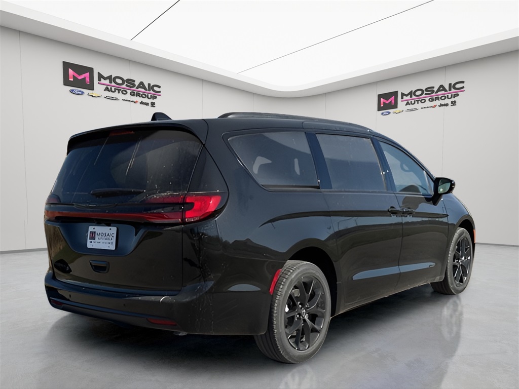 2026 Chrysler Pacifica