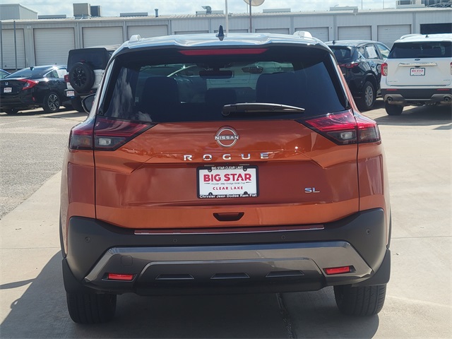 2022 Nissan Rogue SL - 4