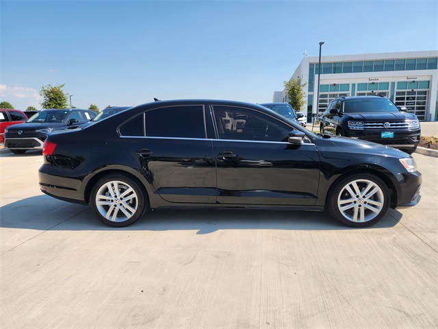 2015 Volkswagen Jetta 2.0 TDI SE photo 2