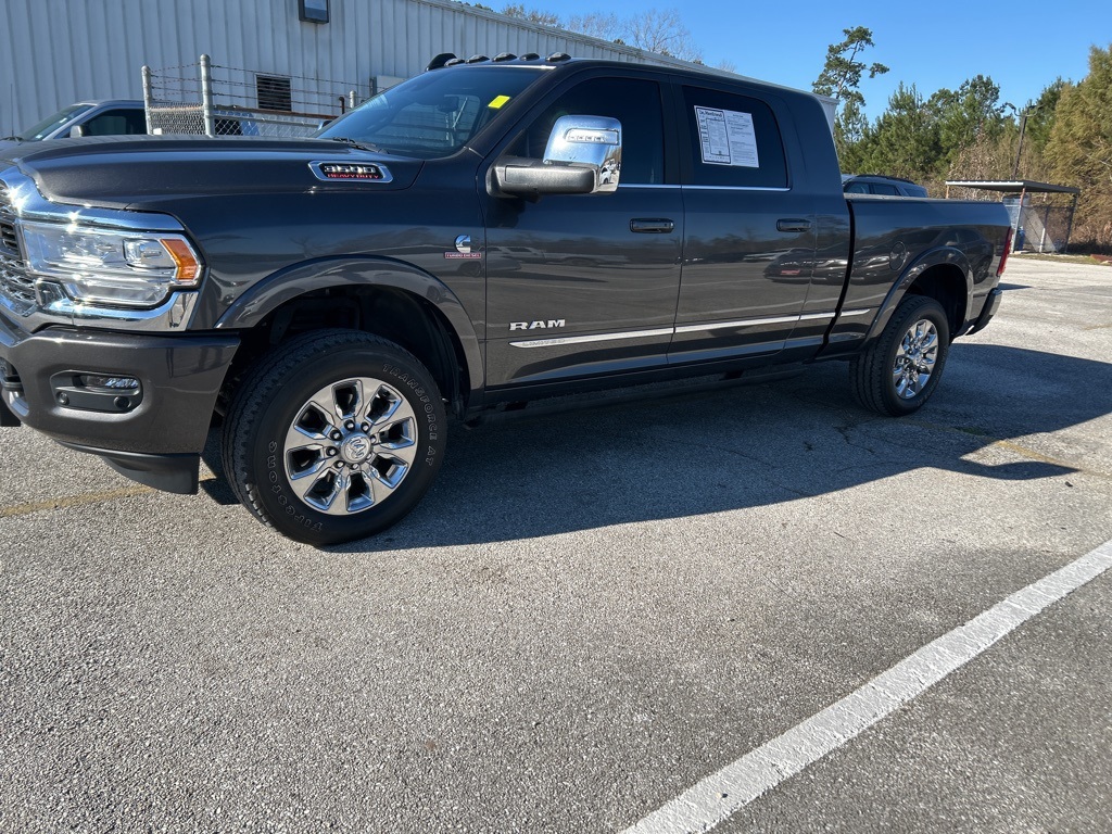 2024 RAM 3500 Limited Mega Cab 4WD