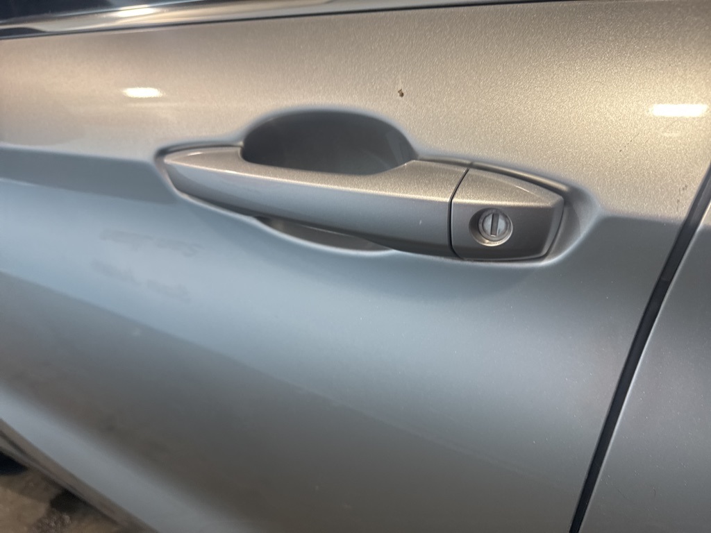 Thumbnail: 2022 Mitsubishi Outlander - 15