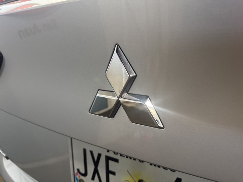 Thumbnail: 2022 Mitsubishi Outlander - 21