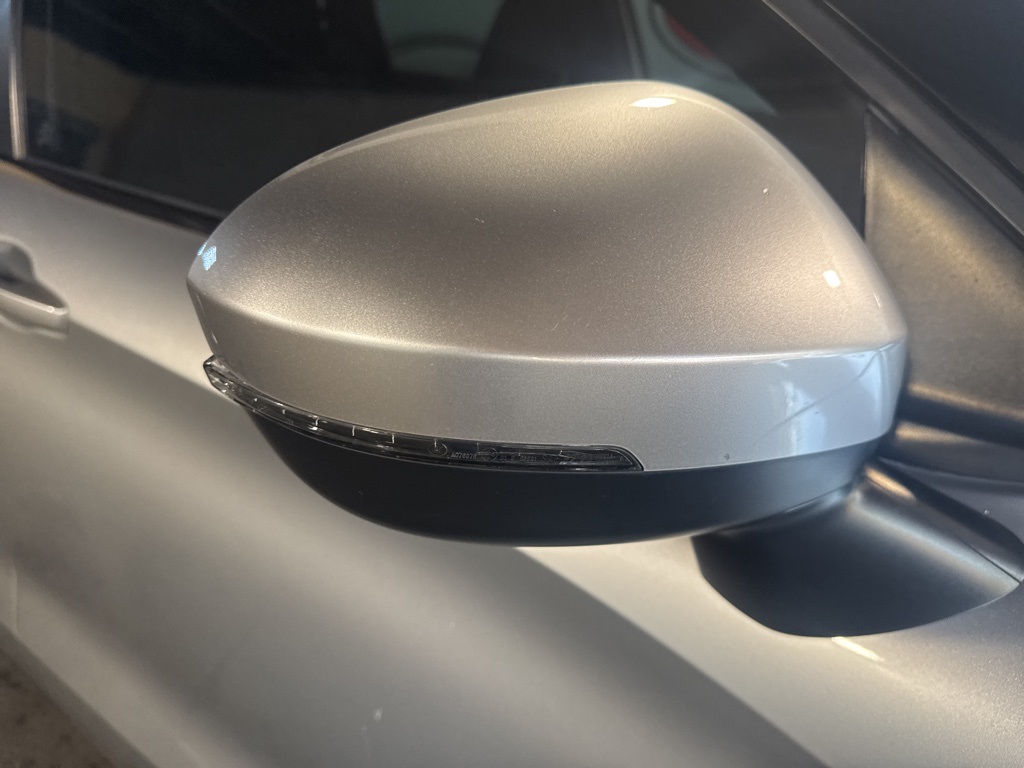 Thumbnail: 2022 Mitsubishi Outlander - 9