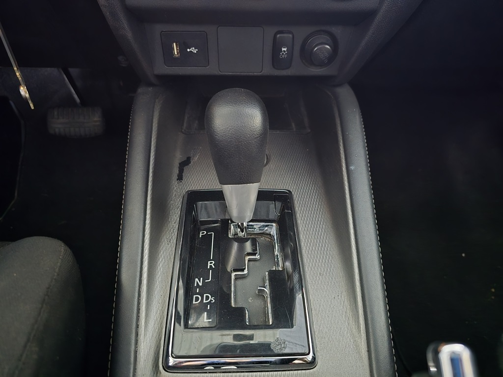 Thumbnail: 2022 Mitsubishi Outlander Sport - 13