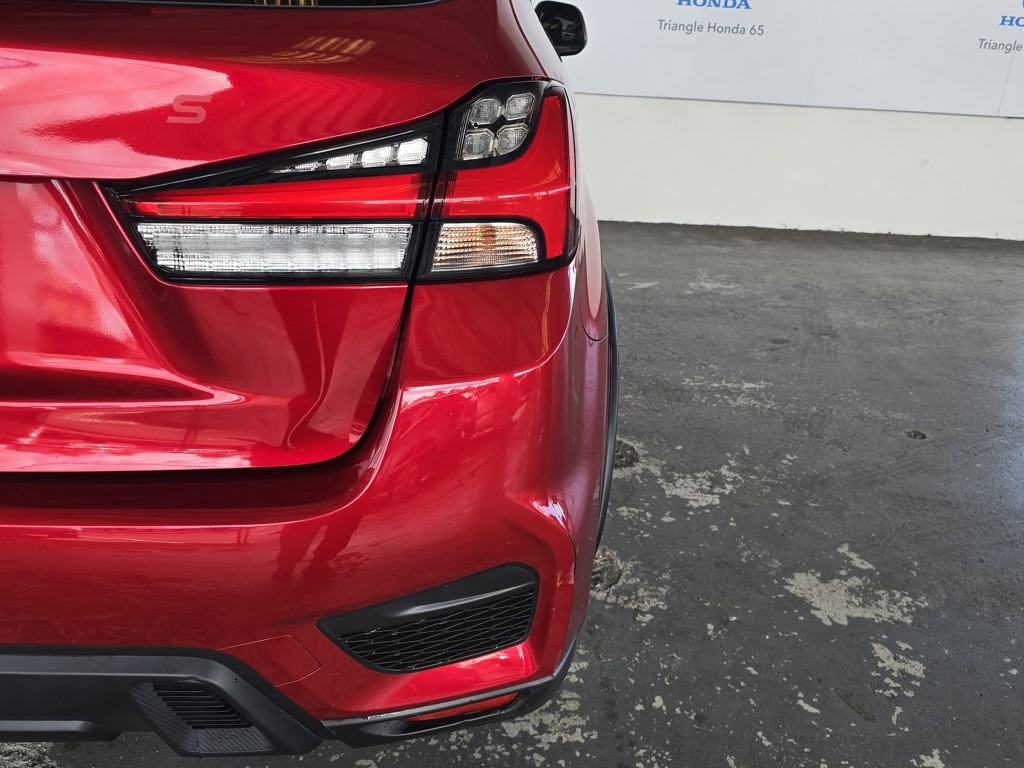 Thumbnail: 2022 Mitsubishi Outlander Sport - 23