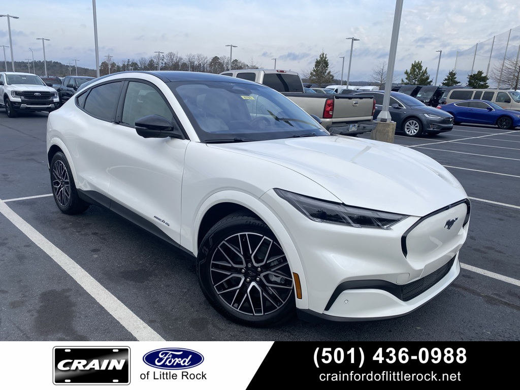 2025 Ford Mustang Mach-E Premium AWD
