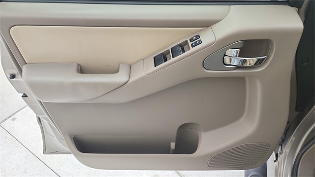 2008 Nissan Frontier LE  at Emmons Autoplex