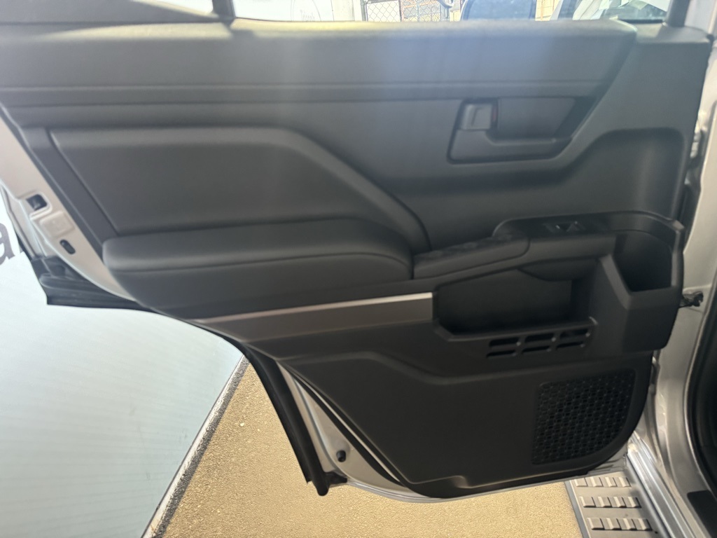 Thumbnail: 2025 Toyota 4Runner - 25