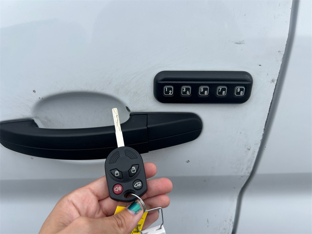 Used Car 2015 Ford Transit-250  Base For Sale Under $15,000 In Floresville, Texas