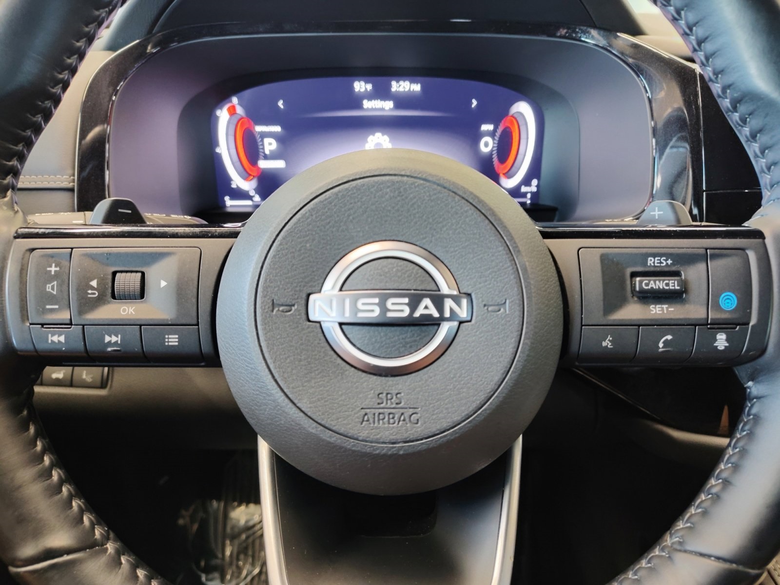 Used Car 2022 Nissan Pathfinder  Platinum For Sale Under $35,000 In San Antonio, Texas