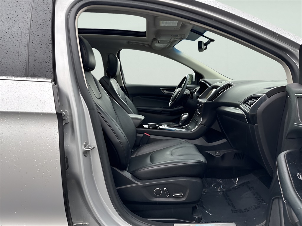 2016 Ford Edge
