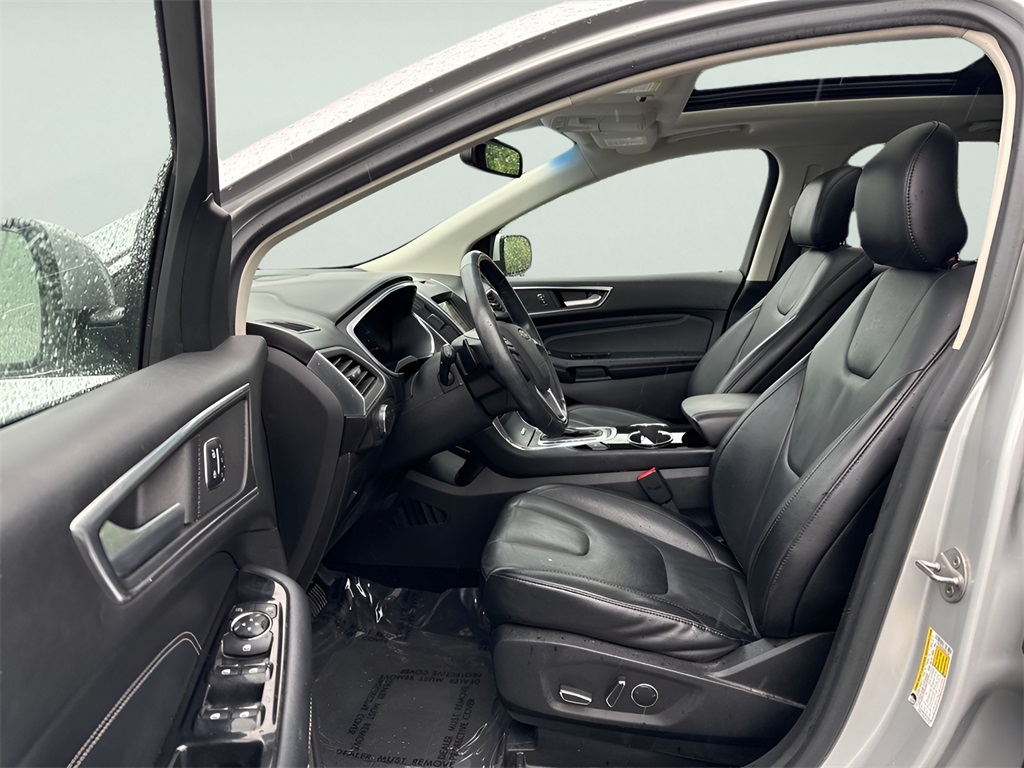 2016 Ford Edge