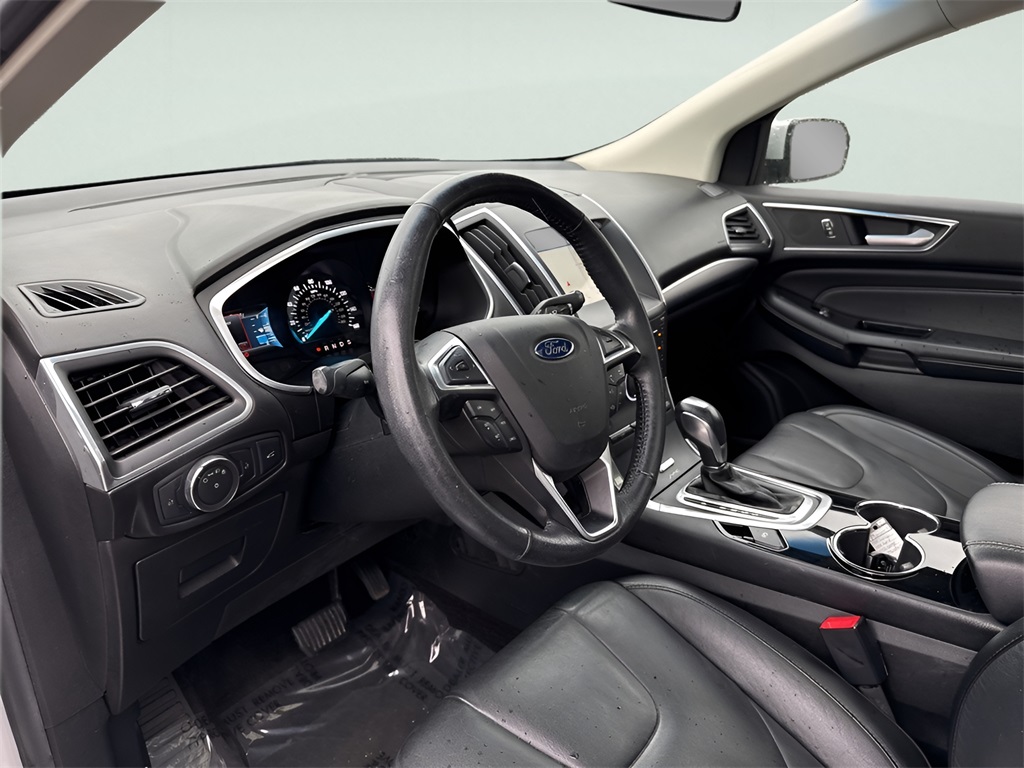 2016 Ford Edge