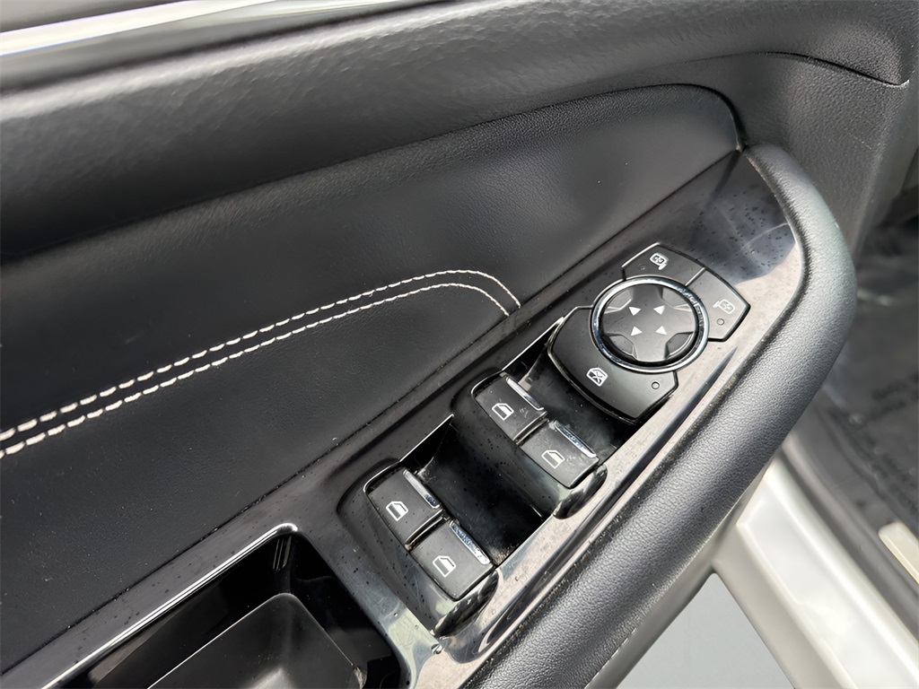 2016 Ford Edge