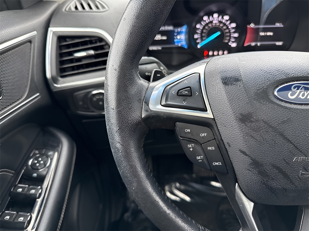 2016 Ford Edge