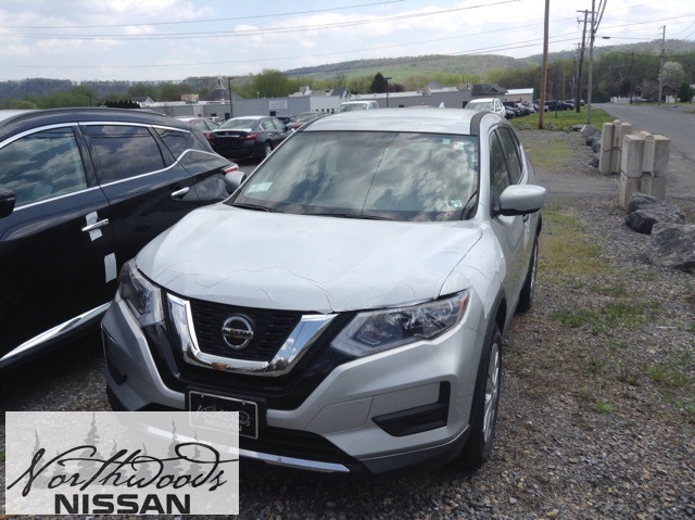 2018 Nissan Rogue 2.5L I4 S