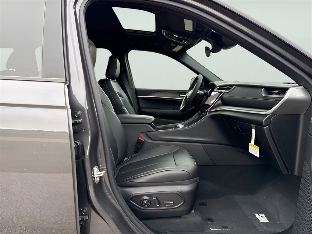 2025 Jeep Grand Cherokee L