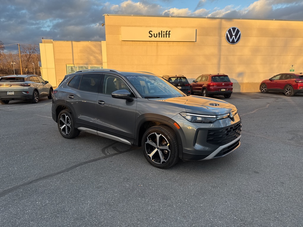 2025 Volkswagen Tiguan SE FWD