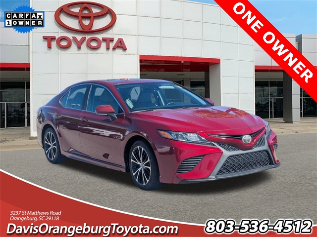 2018 Toyota Camry SE Red at Superior Kia