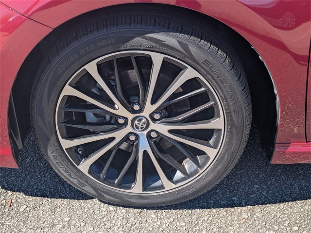 2018 Toyota Camry SE Red at Superior Kia
